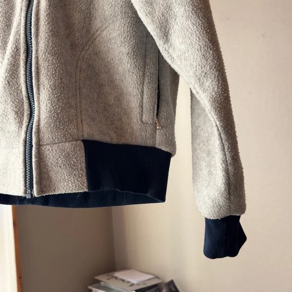 Vintage 80s MEC Fleece Full Zip - Picture 4 of 10